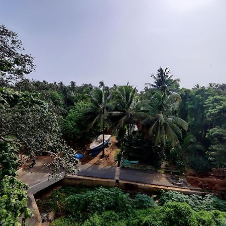 Ronne'S 2Bhk Lagoon Apartment -Calangute Bagian luar foto