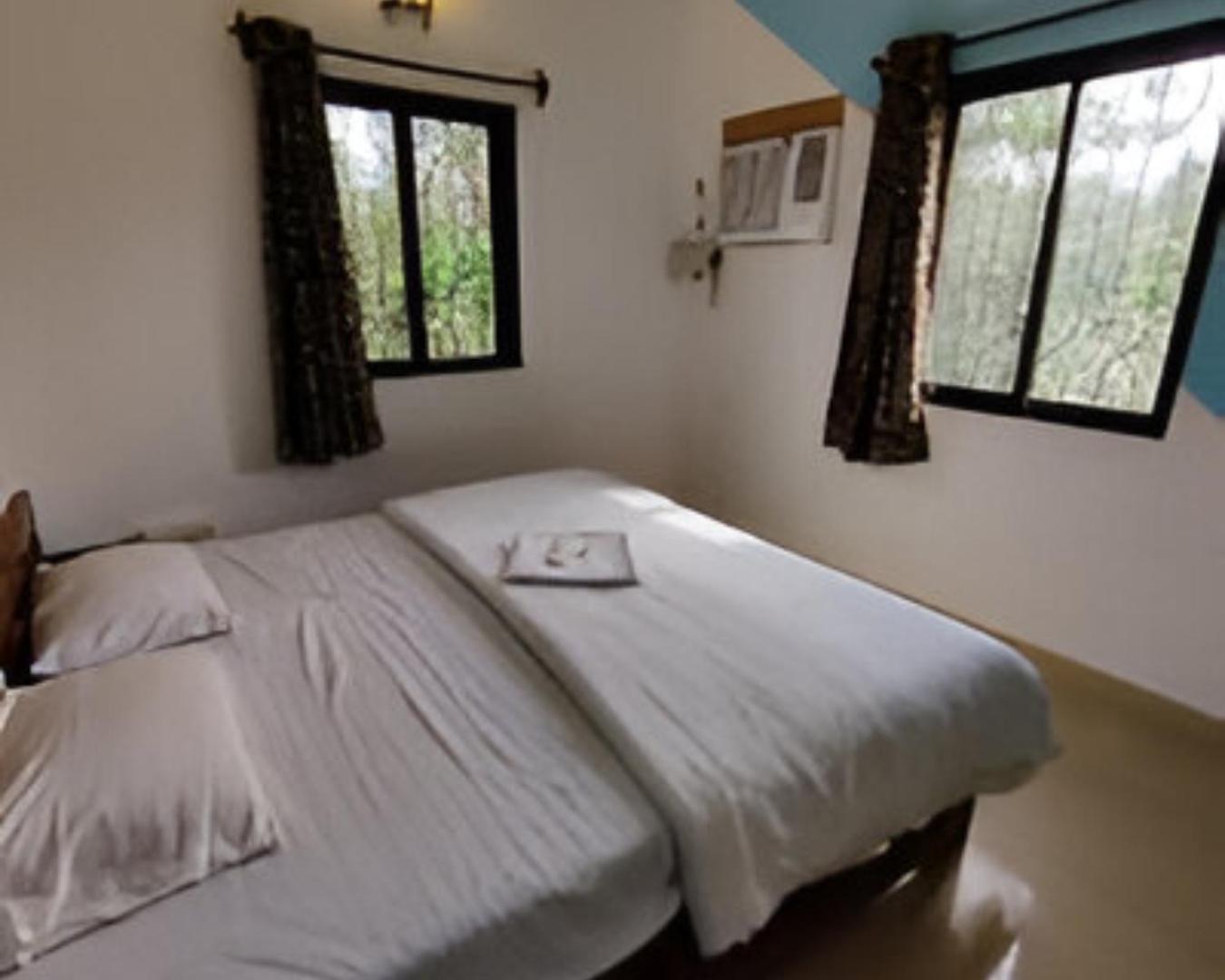 Ronne'S 2Bhk Lagoon Apartment -Calangute Bagian luar foto